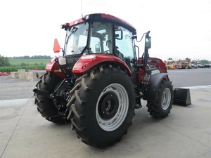 Tracteur à roues Case IH Farmall 110C de qualité supérieure avec pompe moteur et boîte de vitesses, composants essentiels inclus, disponible à la vente - Product Image 5