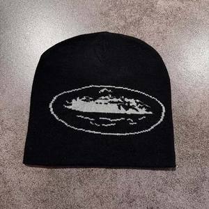 OEM Custom Logo Knitted Sports Beanies High Quality Unisex Acrylic Jacquard Winter Cap Pullover Protection <b>Warm</b> <b>Hat</b> - Product Image 2