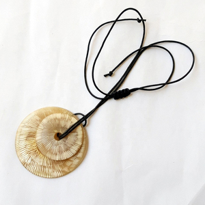 สร้อยคอและกำไลข้อมือทำมือจากเขาสัตว์ ดีไซน์ยอดนิยม ขายดี ราคาส่ง สไตล์หรูหราสำหรับผู้หญิง - Product Image 5