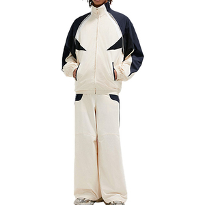 Ensemble de survêtement unisexe personnalisé deux pièces avec doublure en maille, en nylon, coupe-vent zippé imprimé pour l'hiver et le streetwear - Product Image 1