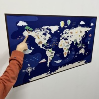 Carte du monde à thème animalier colorée pour enfants, tableau blanc en polystyrène réutilisable et durable, surface adhésive électrostatique, repositionnable