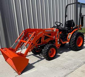 รถแทรกเตอร์ดีเซล30HP B2320 Kubota 4x4พร้อมรถตักด้านหน้ารถไถและ540 PTO ท้ายรถ3จุดเครื่องตัดหญ้า - Product Image 2