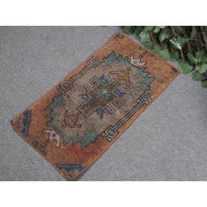 พรมตุรกีขนาดเล็ก 1.2x2.3 ฟุต พรมวินเทจรักษ์โลก สีน้ำตาลลายปะติด ทำจากขนสัตว์ พร้อมแผ่นรองหลังทำจากยางลาเท็กซ์ - Product Image 2