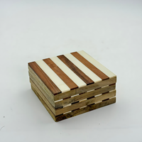 Ensemble de 4 sous-verres en bois d'acacia de haute qualité au design moderne, sous-verres en époxy pour tasses à thé et à café, avec support de table pour la maison