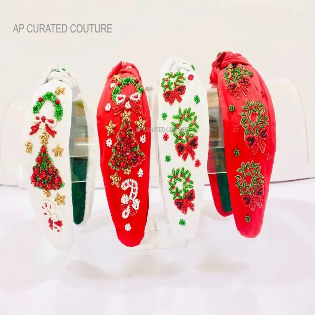 Geobsedeerd Door Glinsterende Ornamenten Kersthoofdband Collectie Indiase Vervaardigd Hand Verfraaid Top Geknoopt Haar Ornament