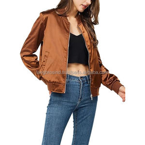 Chaqueta Bomber de satén de seda a la moda informal de alta calidad para mujer, diseño universitario corto transpirable grueso personalizado para invierno - Product Image 4