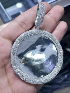 Colgante de Moissanita Personalizado para Mujer, Plata 925 con Estilo Hip Hop, Chapado en Oro Rosa y Oro - Product Image 3