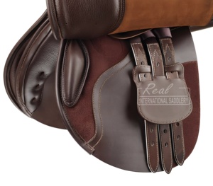 Silla de montar inglesa de cuero genuino para carreras, ligera, para salto y competición. - Product Image 2