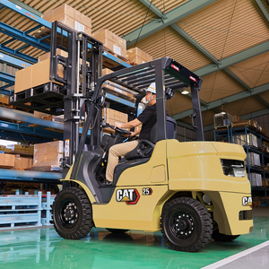 Used and New 3 Ton Construction Stacker Forklift with 4X4 Drive for Sale - Product Image 2