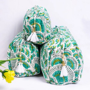 กระเป๋าเดินทางเครื่องสำอางความจุขนาดเล็ก/กลาง/ใหญ่มีซิปปิดแบบบล็อกมือพิมพ์ลายแนววินเทจทนทานต่อน้ำเป็นมิตรต่อสิ่งแวดล้อม - Product Image 1