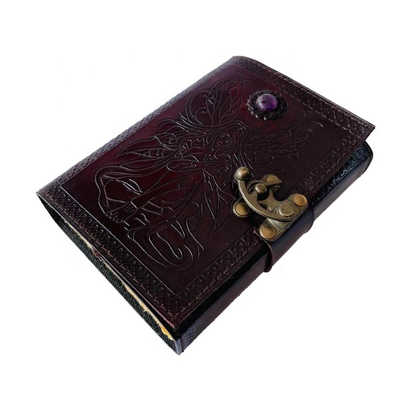 สีน้ำตาล