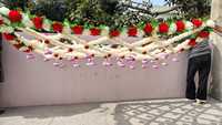Kanopi bunga pengantin tradisional Jasmine Phoolon Ki ChadarPurple Ranunculus pernikahan pengantin India Pakistan Punjabi pernikahan
