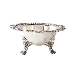 Vaisselle de table décorative Golden Leaf-Plateau de service en aluminium et métal pour fruits, collations et pain pour usage domestique - Product Image 4