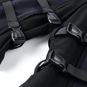 Pantalones cortos utilitarios modernos con funcionalidad multibolsillo y apariencia moderna Pantalones cortos utilitarios para hombres con tela duradera - Product Image 6