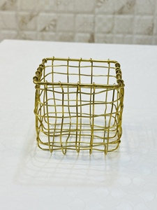 Venta caliente Mini cesta de alambre en alambre de aluminio para almacenar y usar como decoración del hogar en el restaurante del hotel en casa - Product Image 3
