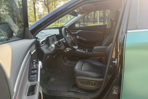 Yingku 2022 1.5T Supernova MAX Version SUV 5 places Turbocompressé Roues R19 Transmission automatique Autonomie 601-700 km 90-110 kWh - Product Image 4
