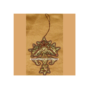 Ornement de Noël à suspendre en forme d'arbre, fait main, avec broderie dorée Zari, le plus attrayant, forme personnalisable, idéal pour offrir en cadeau - Product Image 1
