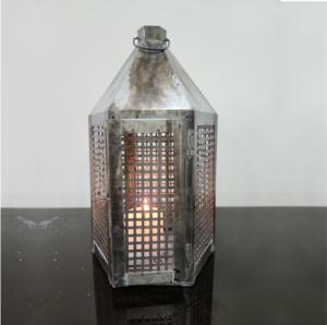 Lanterne en métal élégante avec support de pilier fait à la main de qualité fiable pour la décoration d'entrée pour la fête à la maison ou l'utilisation de bougies - Product Image 5