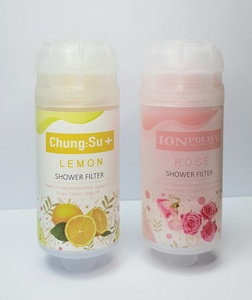 ตัวกรองคาร์บอนสำหรับอาบน้ำวิตามินซีกลิ่นหอมสำหรับใช้ในบ้านเครื่องสร้างประจุสปาสำหรับกำจัดคลอรีนสำหรับใช้ในครัวเรือนผลิตในประเทศเกาหลี - Product Image 1