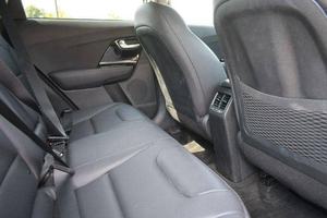 Niroo Plug-In Hybrid EX 2022 d'occasion, conduite à gauche, moteur turbo, transmission intégrale automatique, jantes R18, intérieur clair, sièges en cuir - Product Image 4