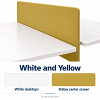 Bureau de travail double réglable en hauteur avec dessus rectangulaires blancs, panneau d'intimité jaune et pieds de support blancs