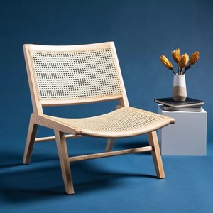 Chaise de jardin moderne en bois avec rotin naturel tissé Chaise de détente Mobilier d'extérieur Coussin Chaise de jardin - Product Image 1