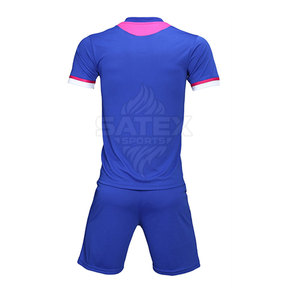 Prix de gros en stock, uniforme de football pour hommes, logo et design personnalisés, respirant, manches courtes, haute qualité - Product Image 2