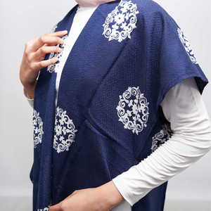 Setitik, gabardina de ganchillo Vintage para mujer, prendas de vestir exteriores hechas a mano en todos los tamaños, exterior azul con Nona Blenduk para el verano - Product Image 3