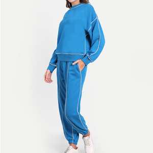 Ensemble de survêtement pour femme avec sweat à capuche, crop top personnalisé, pantalon de jogging, combinaison une pièce, grande taille, tenue de sport pour femme - Product Image 3