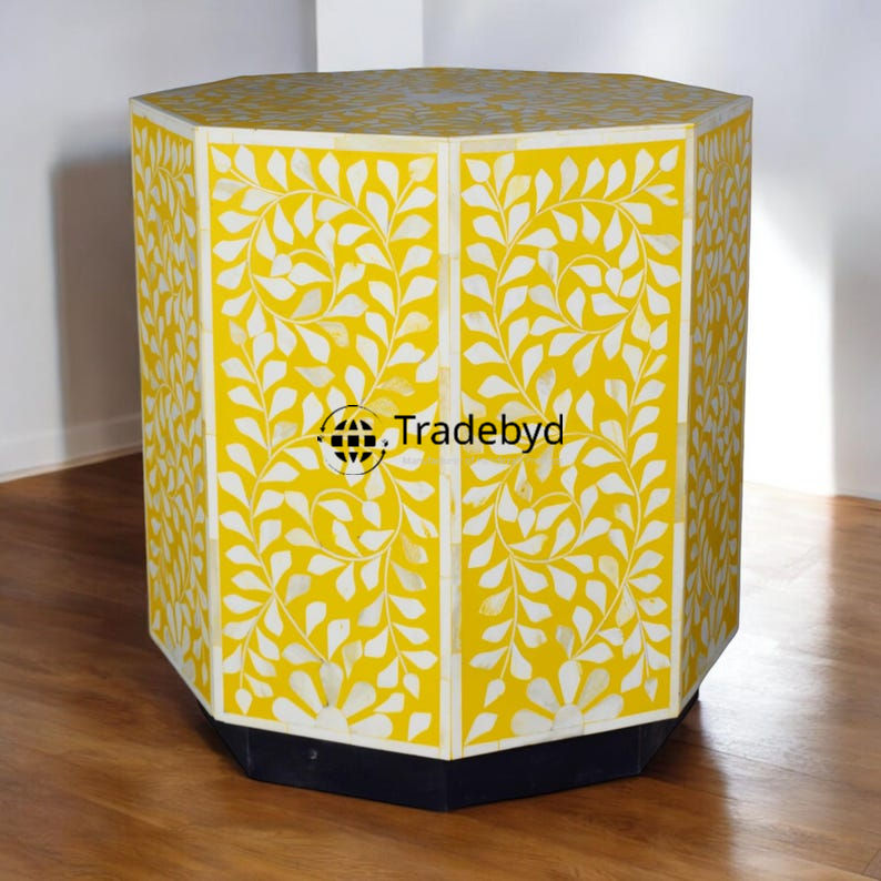 Available in different Colors