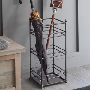 Rangement organisé pour parapluie intérieur avec support en métal parfait pour les maisons, les restaurants, les bureaux et les entrées avant - Product Image 1