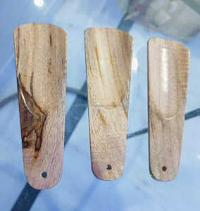 Steembeach Klaxon en bois d'acacia et plastique pour chausse-pied en bois de mangue - Product Image 1