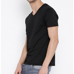 2025, venta al por mayor, camisetas con cuello en V y logotipo personalizado para hombres, tela de algodón 100% negra de alta calidad, ajuste cómodo, hecho en Pakistán - Product Image 5