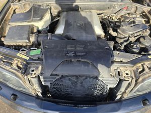 BMW X5 4.6IS 2003 USADO, Volante a la Izquierda/Derecha - Product Image 3