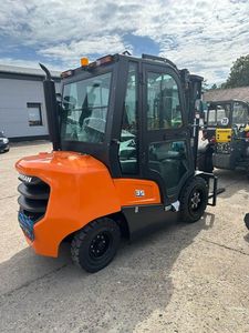Chariot élévateur à palettes manuel de 2 tonnes avec chauffage à courant alternatif 4WD à usage extérieur Garantie 1 an - Product Image 3