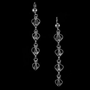 Meilleure vente de boucles d'oreilles à la mode de haute qualité scintillantes Danglers directement du fournisseur indien de bijoux de haute qualité - Product Image 1