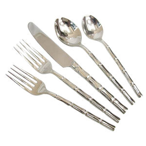 Couverts de cuisine de finition plaqués or au design fait à la main avec couverts de taille personnalisée pour décoration de table - Product Image 6