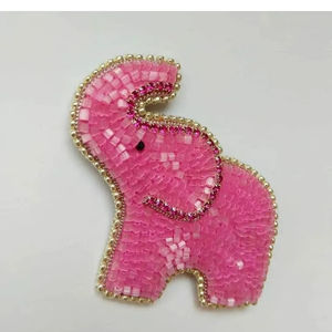 Élégant et écologique Vintage Bauble Seed Beaded Charm & Keyring Unique Handcrafted Embroidery Classic Fancy Jewelry Design - Product Image 1