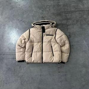 Vestes matelassées pour hommes OEM, mode d'hiver, design personnalisé, col en fourrure, vêtements d'extérieur, streetwear, veste matelassée à bulles, vestes matelassées pour hommes - Product Image 6