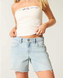 Shorts de Mezclilla Casuales para Mujer, Personalizados OEM, Lavado Claro, Cintura Baja, Corte Regular, Transpirables, Antiarrugas, Secado Rápido, con Bolsillos Estampados - Product Image 3