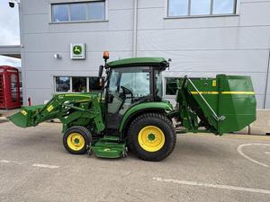 รถแทรกเตอร์สำหรับงานเกษตรขนาดเล็ก รุ่น 2024 JD 3046R แบบมีห้องโดยสาร ขับเคลื่อน 4 ล้อ พร้อมที่ตักด้านหน้า ระบบ PTO กลางด้านหลัง และ PTO กลางด้านหน้า - Product Image 2