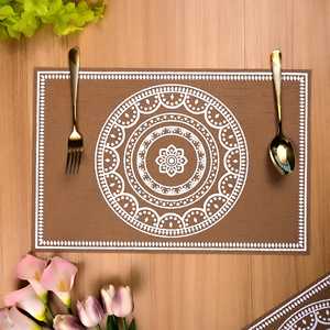 Napperon rectangulaire en PVC marron et blanc, design bohème, écologique, avec sous-verres chauffants, polyvalent et facile d'entretien pour la maison - Product Image 1