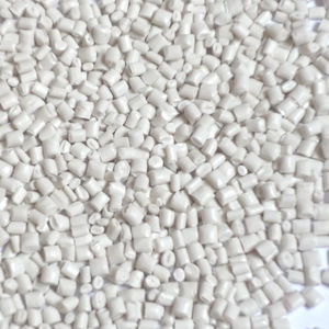 Vente en gros personnalisée de qualité d'injection polypropylène vierge en plastique recyclé résine vierge PP naturel recyclé granulés - Product Image 1