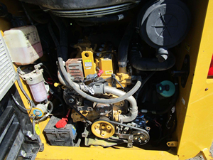 Chargeuse sur pneus diesel de 3 tonnes, modèle 262D3 289D, avec godet frontal et couple de levage élevé, pour travaux de construction et utilisation agricole. - Product Image 6