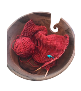 Cuenco de hilo hecho a mano para tejer, ganchillo y costura, hermoso cuenco de almacenamiento de hilo de madera de haya premium antiguo de 8 pulgadas, hecho a mano. - Product Image 1