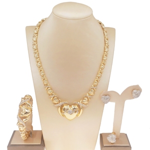 Zhuerrui Vente chaude Style pop Xoxo Câlin et baiser Je t'aime Ensemble de bijoux Dernier design Femmes Collier plaqué or Ensembles de bijoux X0147 - Product Image 6