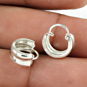 Pendientes de Botón Elegantes de Plata de Ley 925 Lisos al por Mayor, Joyería Delicada Hecha a Mano para Ella, Personalizados con Logotipo, Fabricación Personalizada OEM - Product Image 1