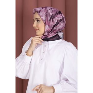 Série de foulards en satin polyester à motif floral violet, collection de créateurs personnalisée pour le printemps/été, styles longs et carrés pour les fêtes, impression numérique - Product Image 3