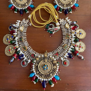 CHARM CHIRKY EXPERIMENTAL CHOKAR HECHO CON NUESTRAS PIEZAS CON MOTIVO DEL BEST VENDEDOR ES UNA MEZCLA DE OROS Y PLATAS ANTIGUAS OEM DE AA IMPEX - Product Image 4