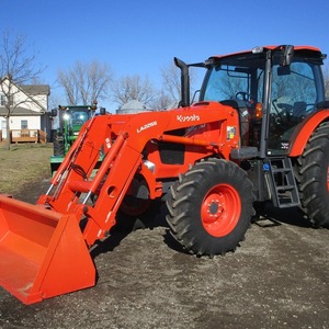 Compre el Tractor M6-131 4WD de 20 HP con Transmisión por Engranajes, Calidad Premium, Entrega Rápida Disponible, Stock Limitado, Ahorre hasta un 15% Ahora - Product Image 1